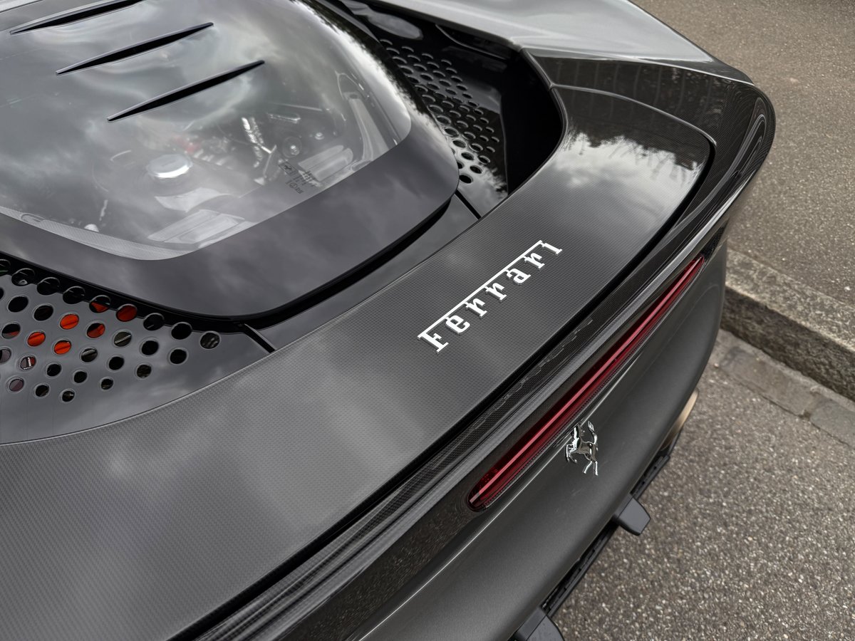 FERRARI SF90 Stradale, Hybride Rechargeable Essence/Électricité, Occasion / Utilisé, Automatique - 5