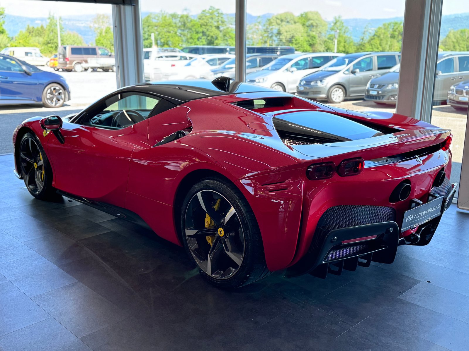 FERRARI SF90 Stradale, Plug-in-Hybrid Petrol/Electric, Second hand / Used, Automatic - 5