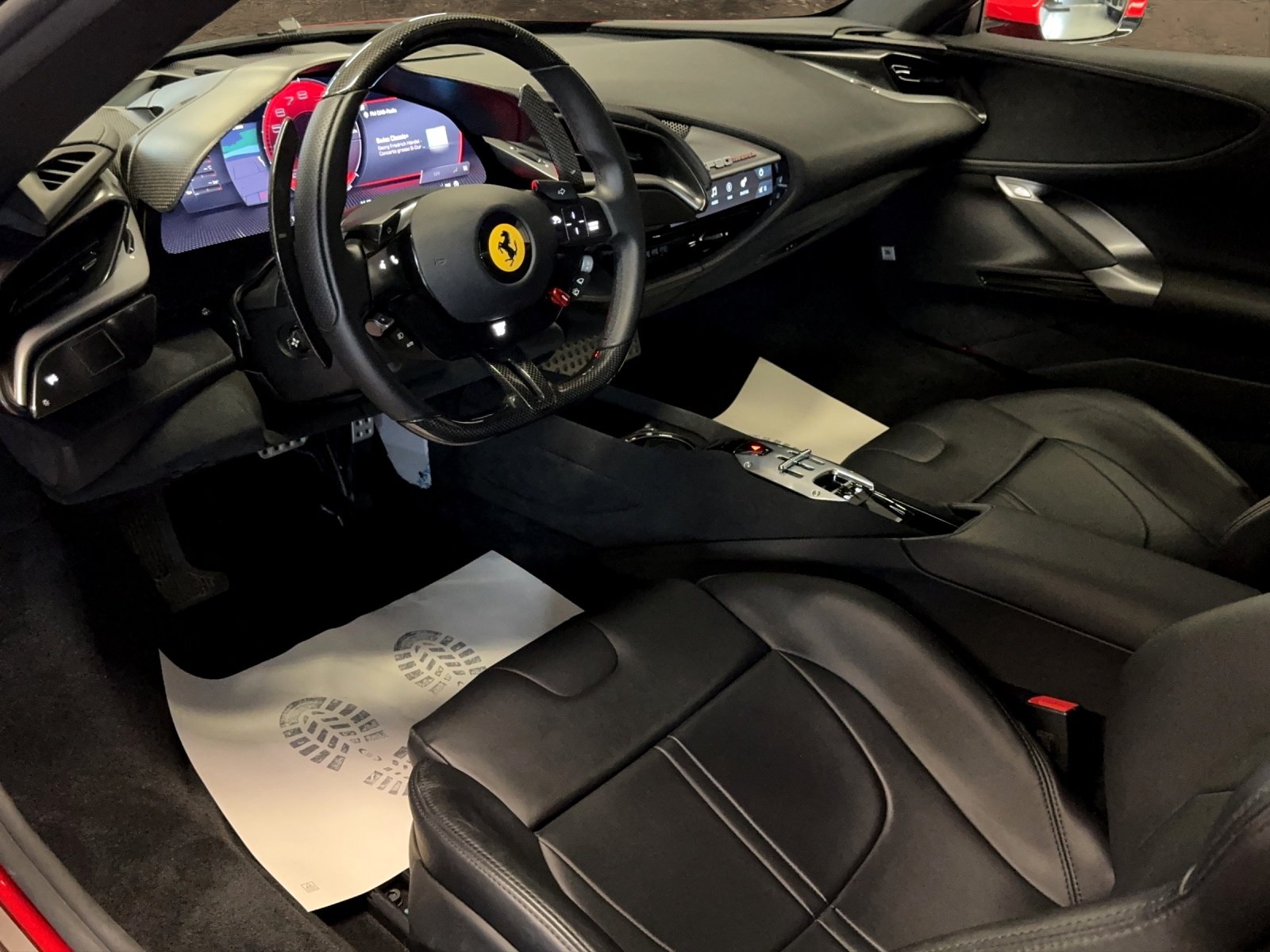 FERRARI SF90 Stradale, Hybride Rechargeable Essence/Électricité, Occasion / Utilisé, Automatique - 4