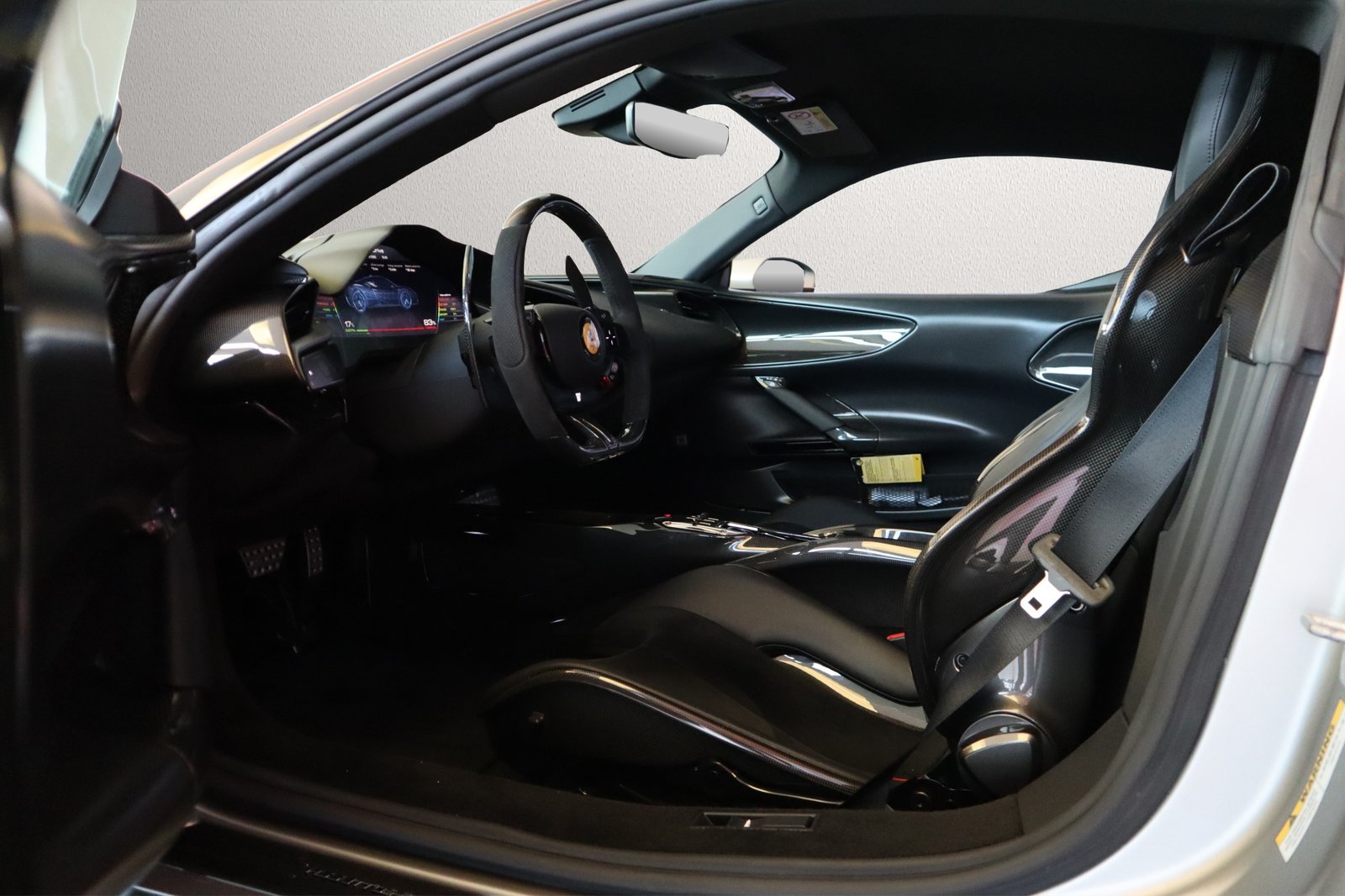FERRARI SF90 Assetto Fiorano, Petrol, Second hand / Used, Automatic - 4