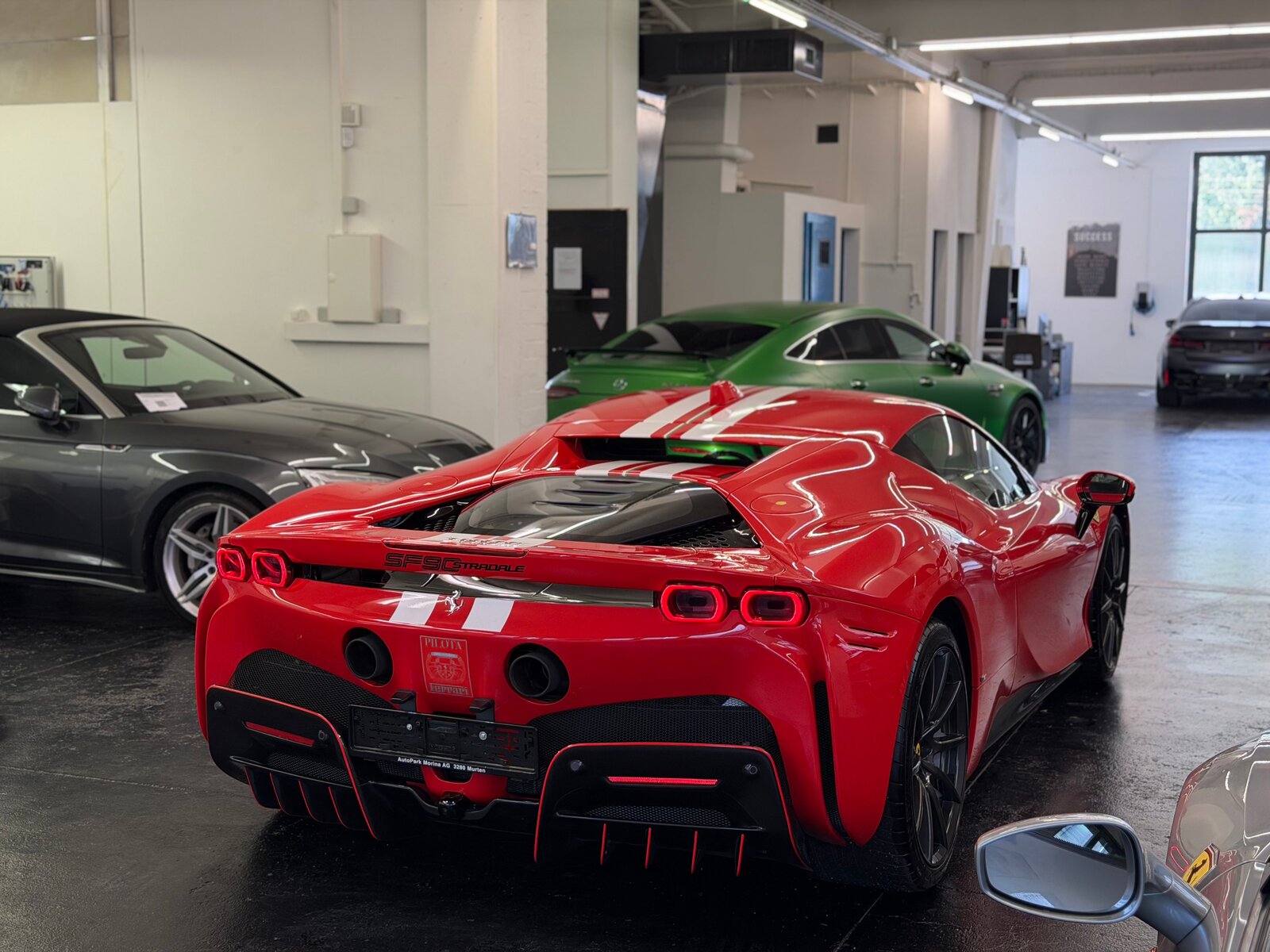 FERRARI SF90 Stradale, Plug-in-Hybrid Benzina/Elettrica, Occasioni / Usate, Automatico - 6