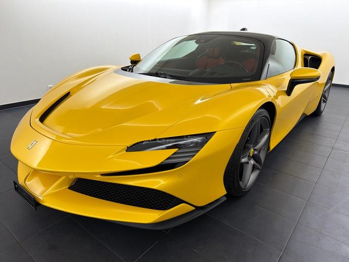 FERRARI SF90 Stradale, Plug-in-Hybrid Petrol/Electric, Second hand / Used, Automatic