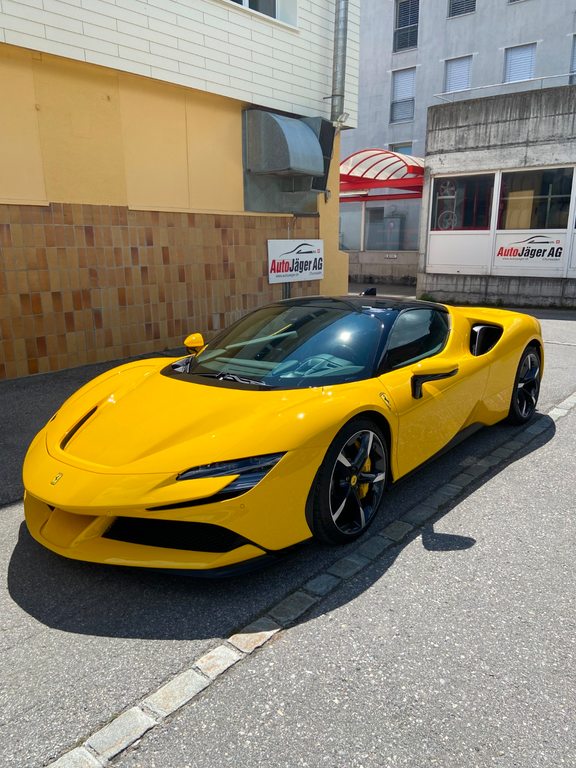 FERRARI SF90 Stradale 4.0, Hybride Rechargeable Essence/Électricité, Voiture de démonstration, Automatique - 2
