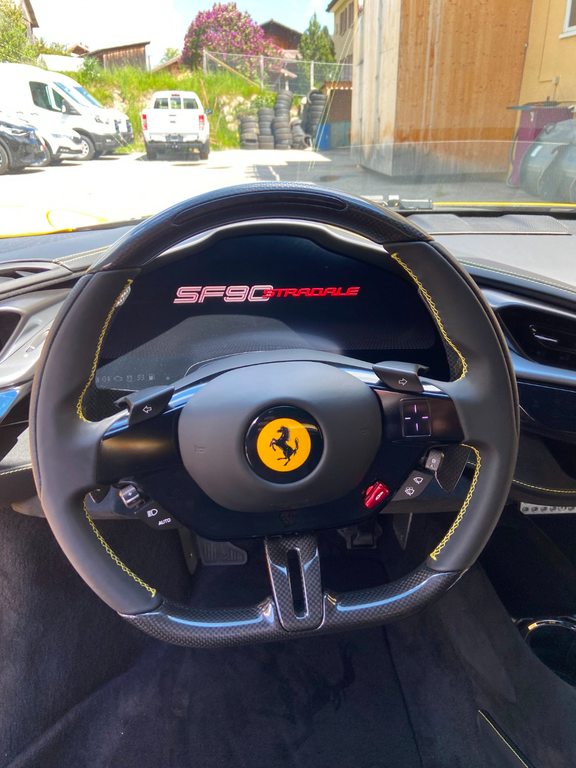 FERRARI SF90 Stradale 4.0, Hybride Rechargeable Essence/Électricité, Voiture de démonstration, Automatique - 5