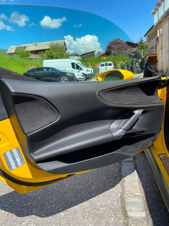 FERRARI SF90 Stradale 4.0, Hybride Rechargeable Essence/Électricité, Voiture de démonstration, Automatique - 6