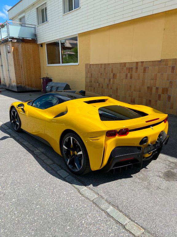 FERRARI SF90 Stradale 4.0, Hybride Rechargeable Essence/Électricité, Voiture de démonstration, Automatique - 7