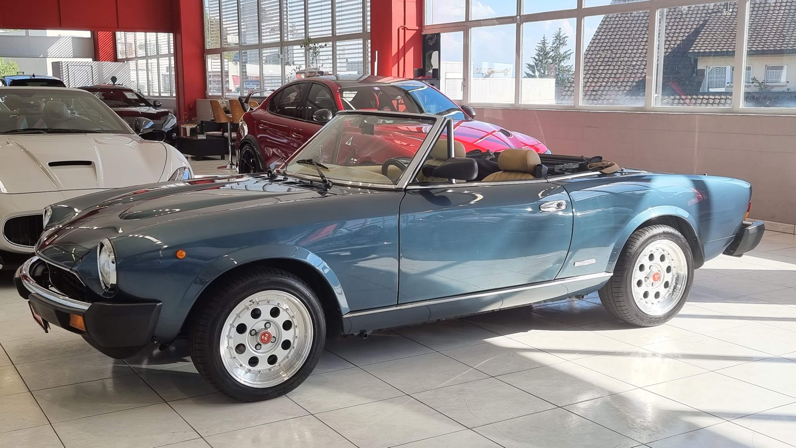 FIAT 124 Spidereuropa 2.0 i.e Azzurra, Essence, Occasion / Utilisé, Manuelle - 3