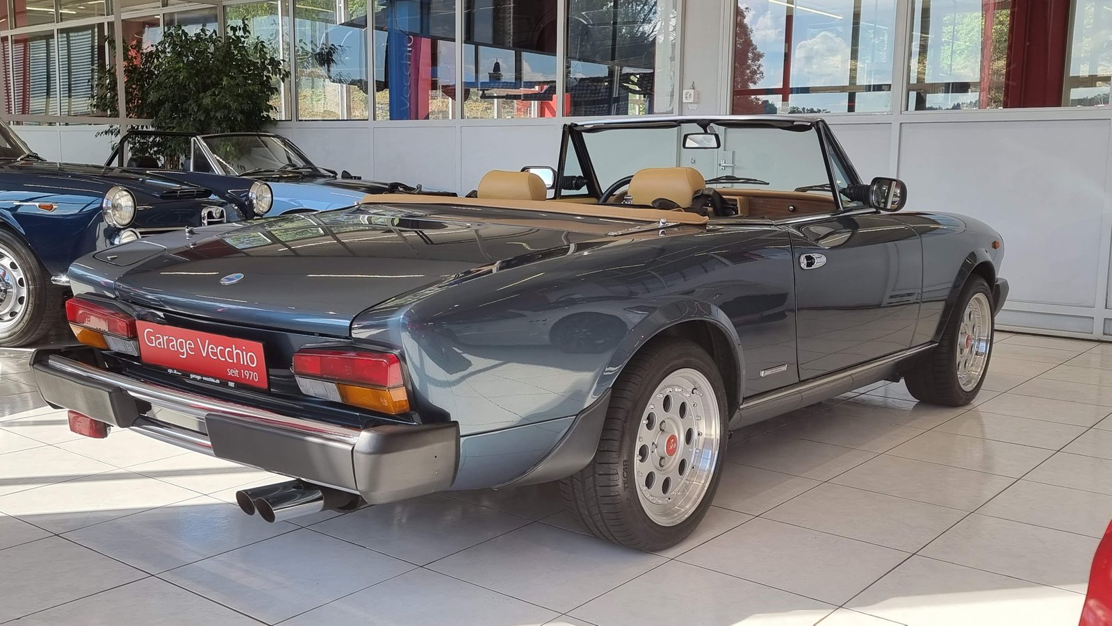 FIAT 124 Spidereuropa 2.0 i.e Azzurra, Essence, Occasion / Utilisé, Manuelle - 6