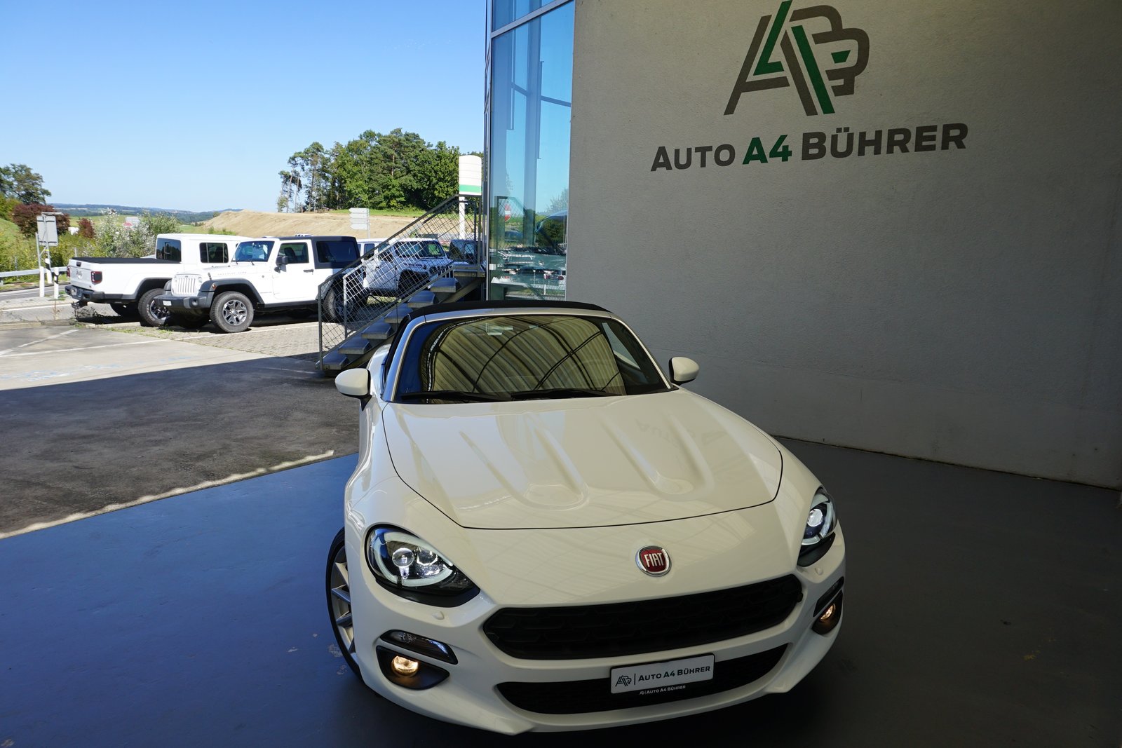 FIAT 124 Spider 1.4 TB Lusso Automat 140PS, Benzin, Occasion / Gebraucht, Automatik - 5