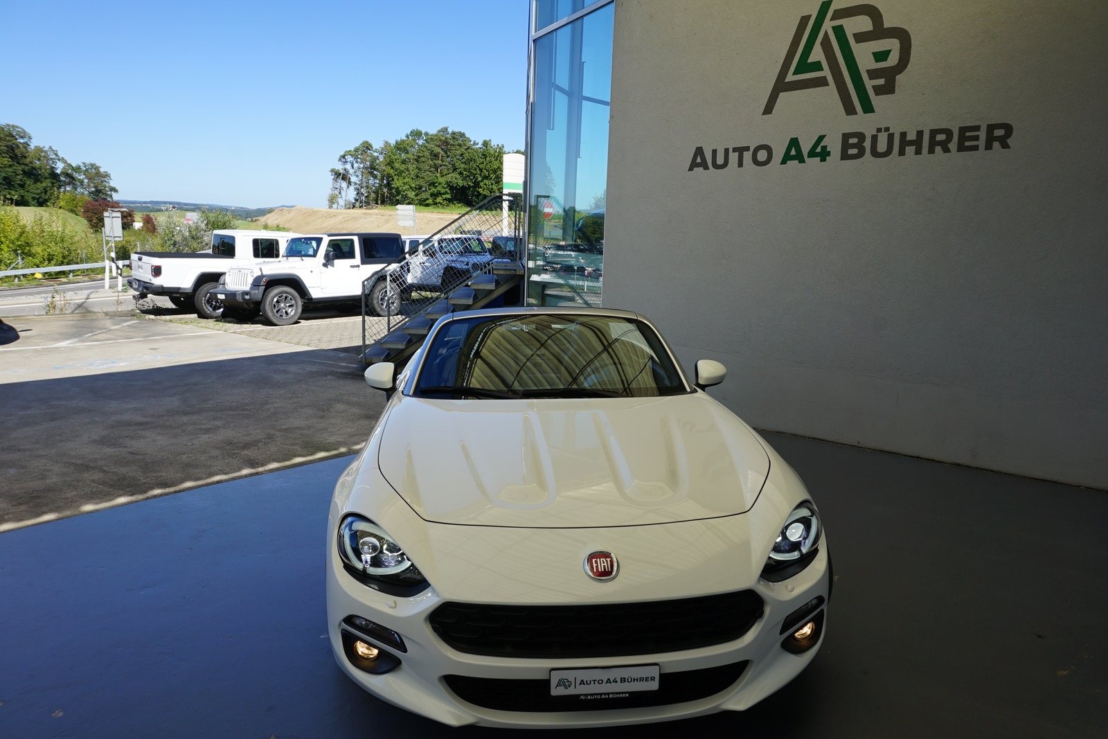FIAT 124 Spider 1.4 TB Lusso Automat 140PS, Benzin, Occasion / Gebraucht, Automatik - 6