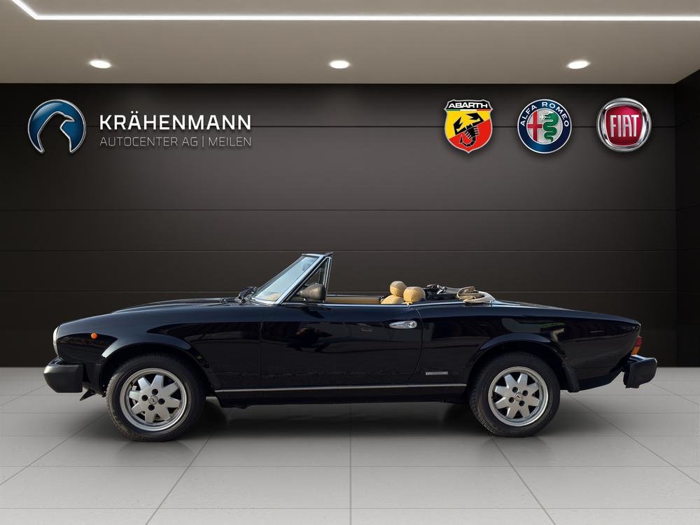 FIAT 124 Spider Pinifarina Europa 2.0 ie, Essence, Occasion / Utilisé, Manuelle - 2