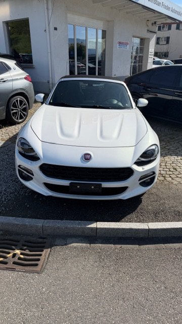 FIAT 124 Spider 1.4 MultiAir Lusso, Petrol, Second hand / Used, Manual - 4