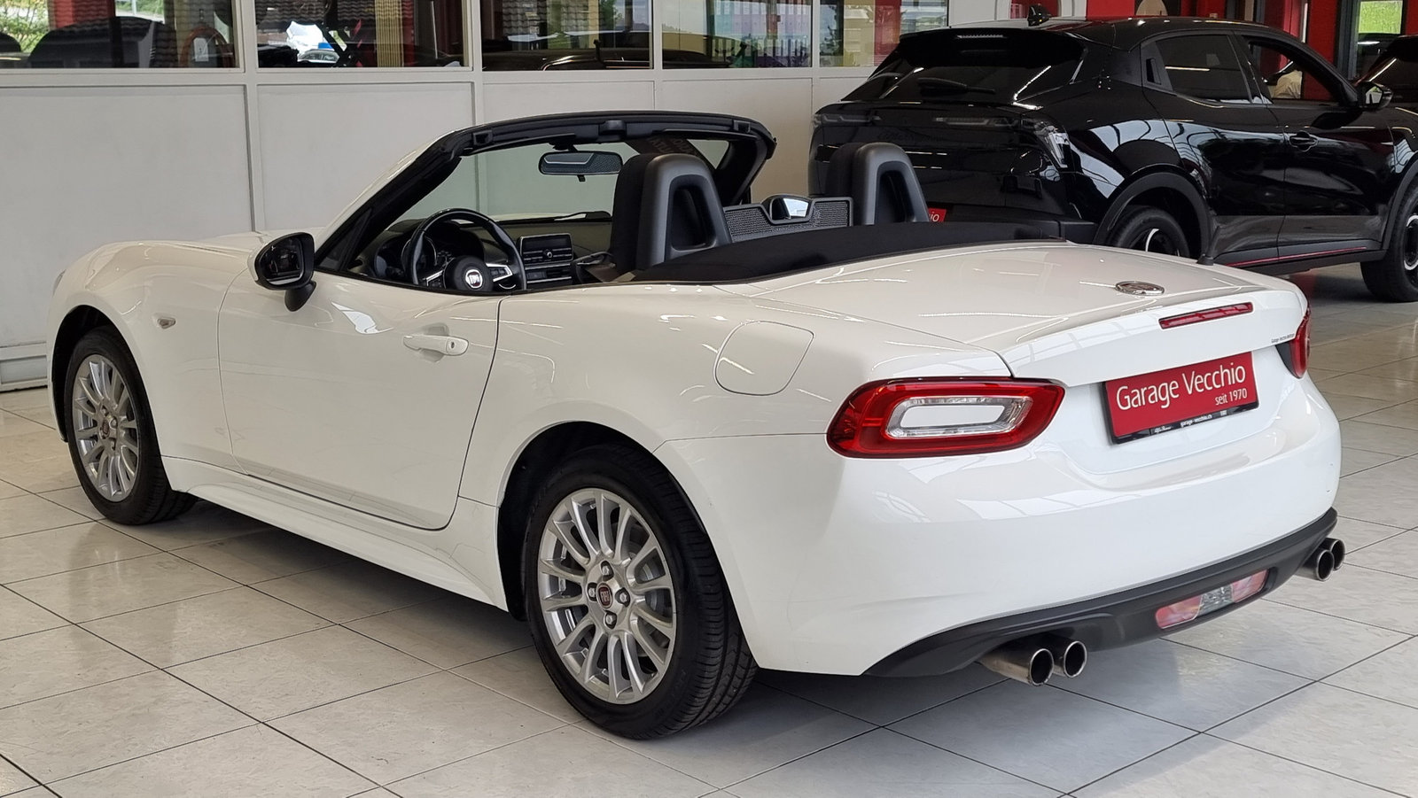FIAT 124 Spider 1.4 MultiAir, Petrol, Second hand / Used, Manual - 4