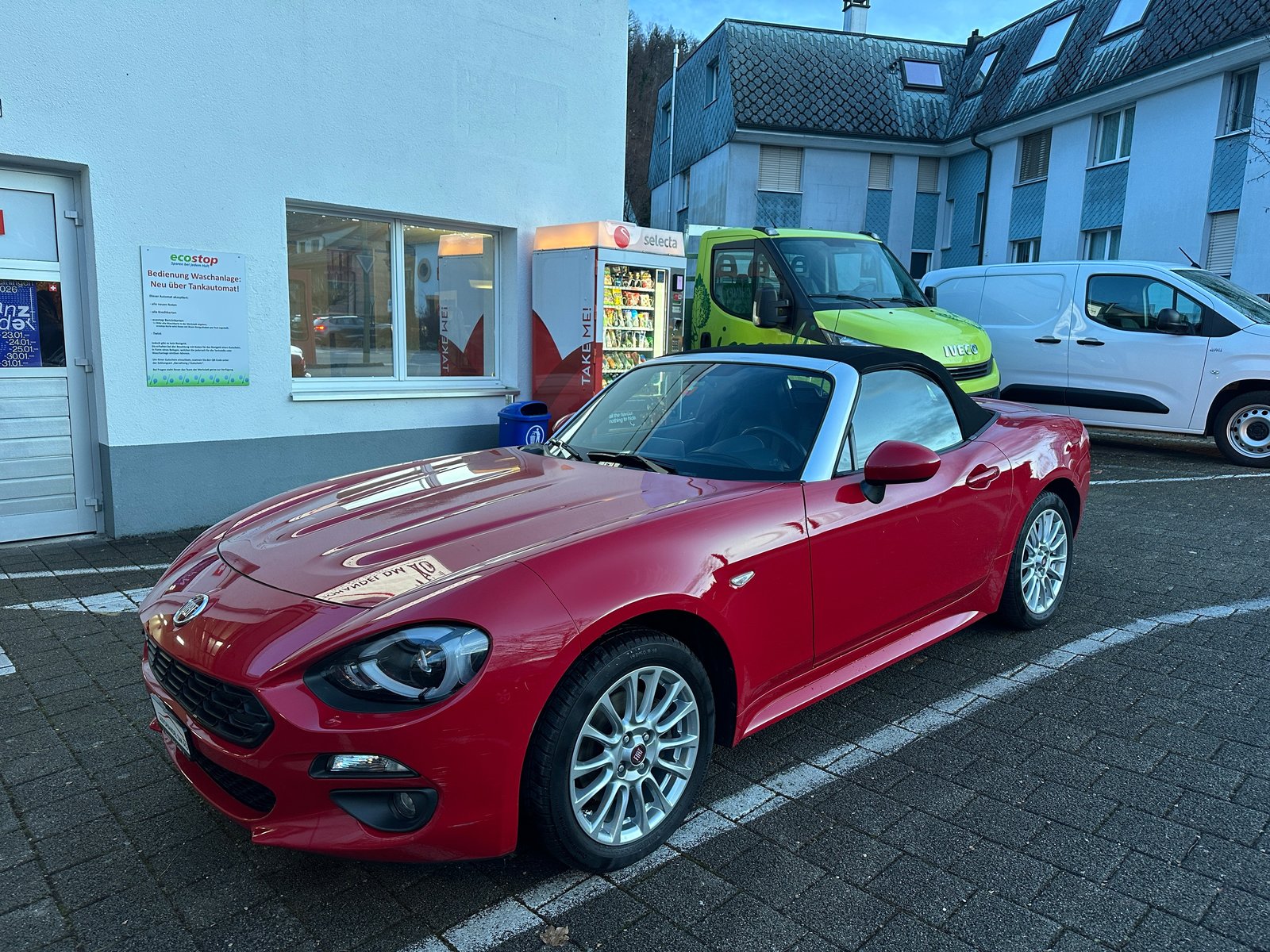 FIAT 124 Spider 1.4 TB Lusso, Petrol, Second hand / Used, Manual - 2