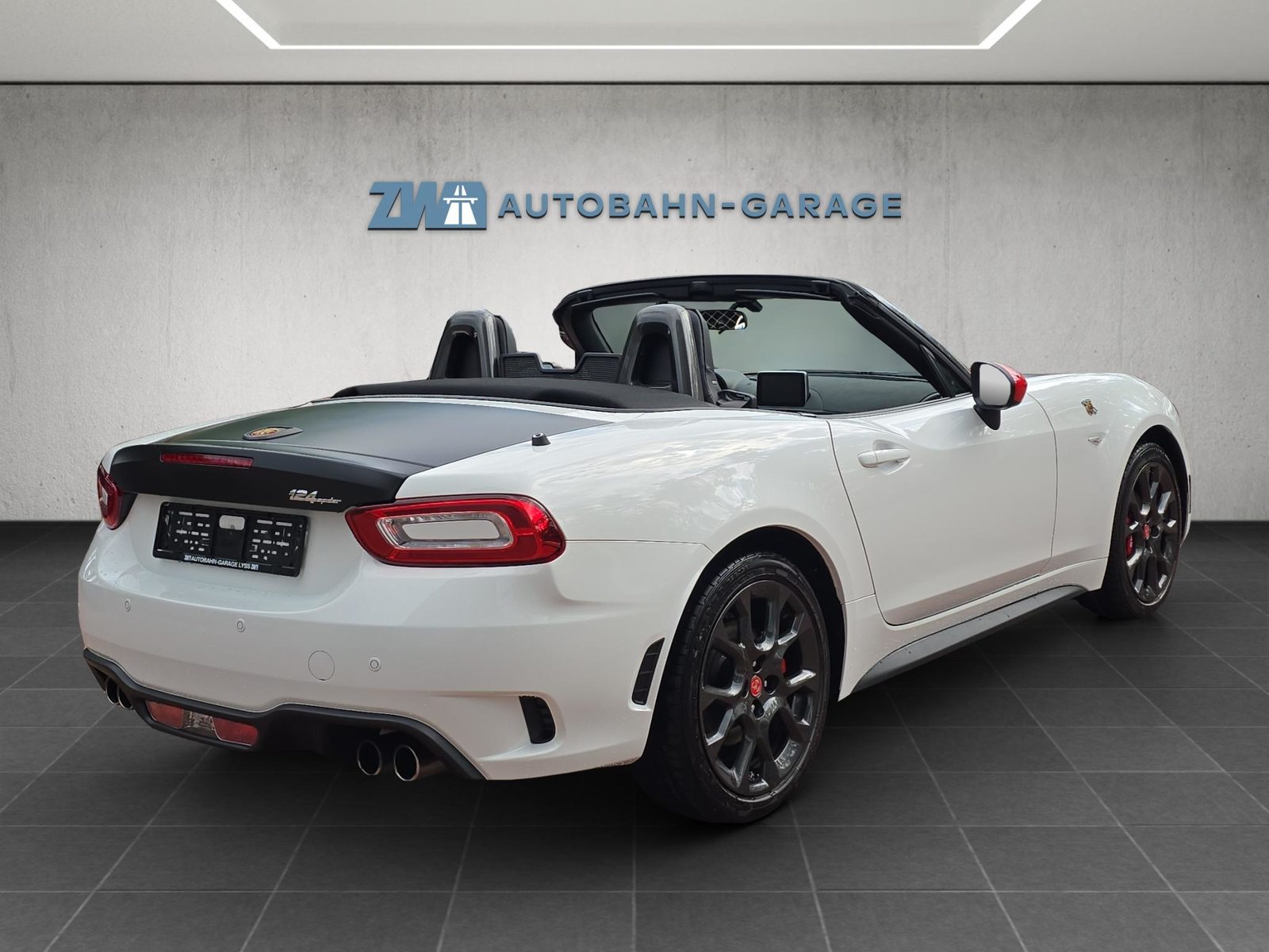 FIAT 124 Abarth Spider 1.4 MultiAir, Benzin, Occasion / Gebraucht, Automatik - 5
