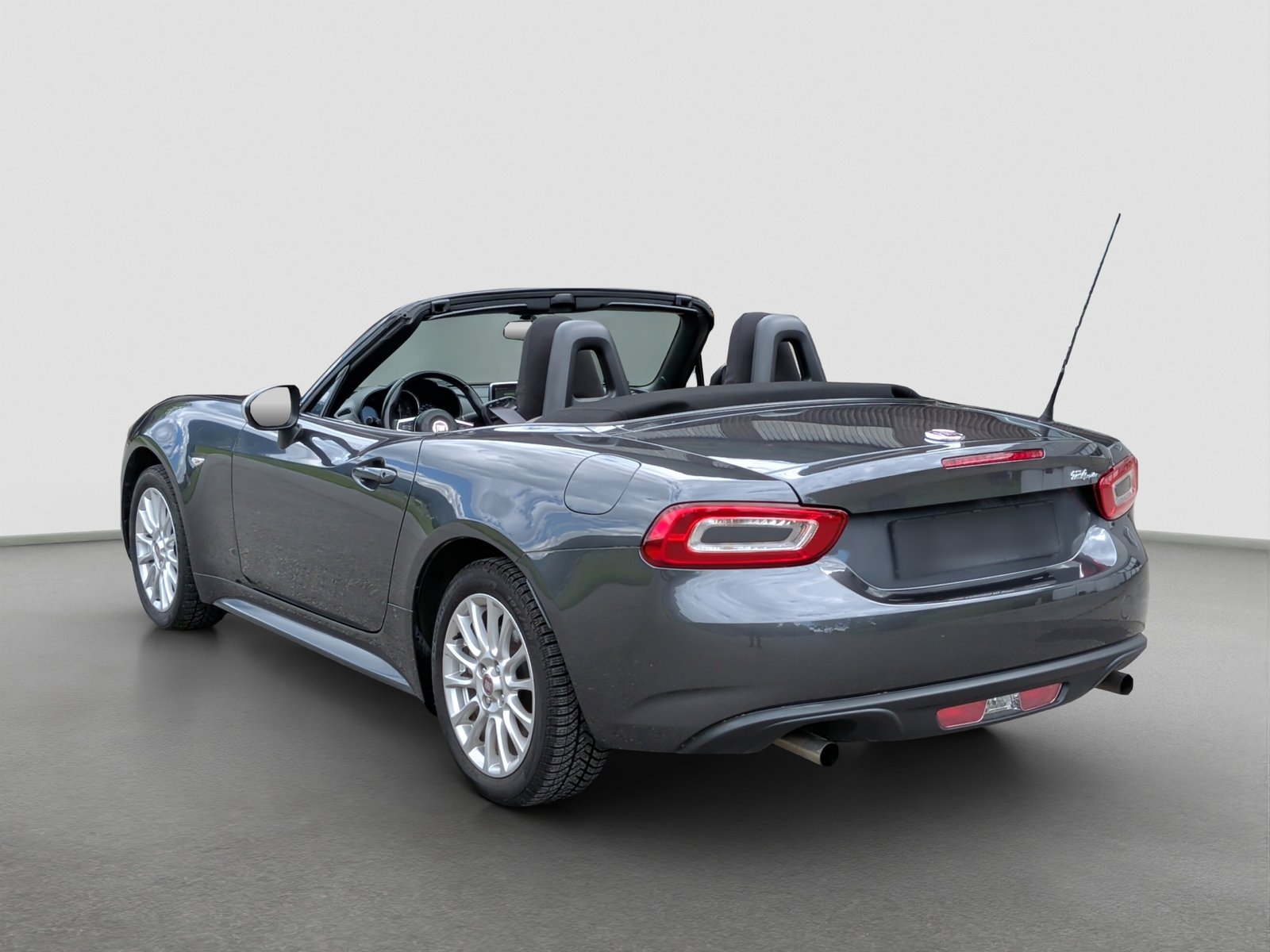FIAT 124 Spider 1.4 TB, Essence, Occasion / Utilisé, Manuelle - 3