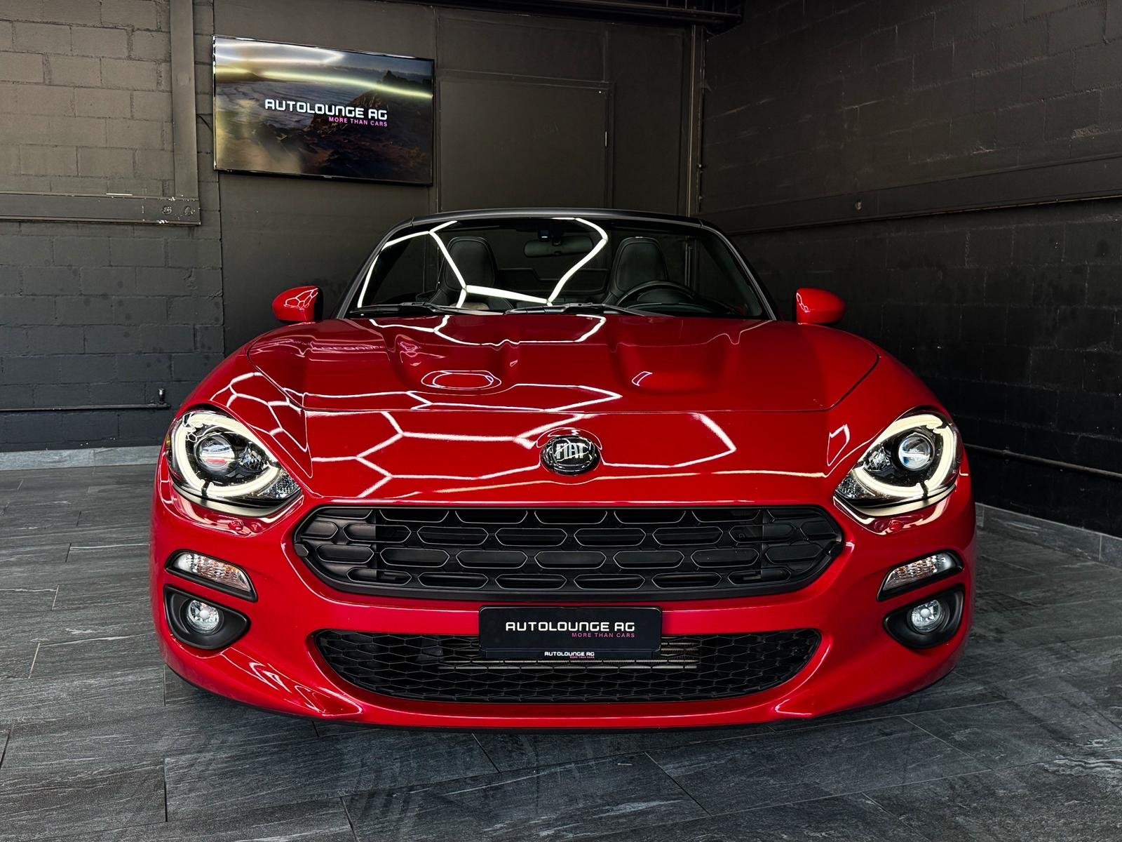 FIAT 124 Spider 1.4 TB Lusso Automatic, Essence, Occasion / Utilisé, Automatique - 2