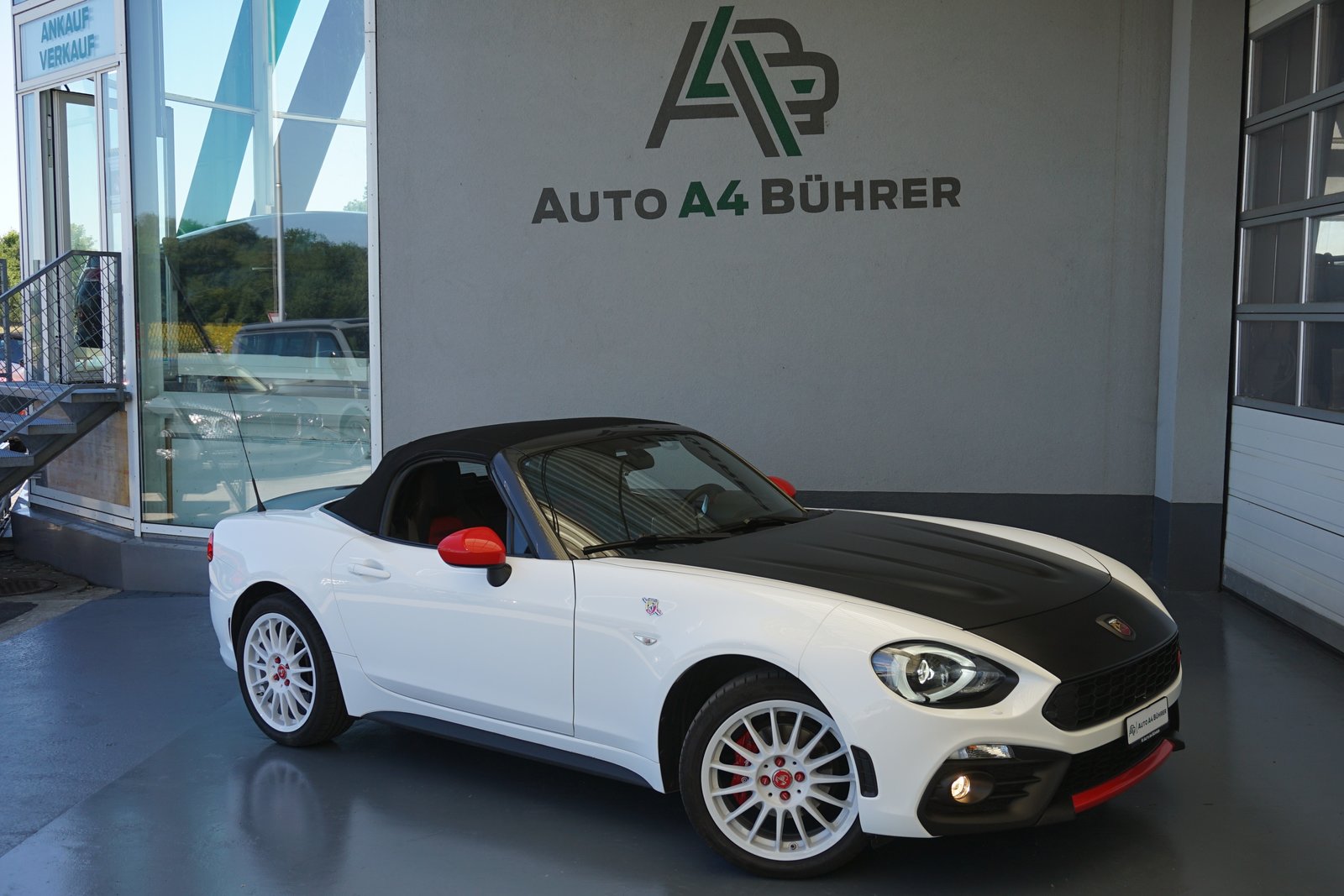 FIAT 124 Spider 1.4 TB Abarth 170PS Automat, Benzin, Occasion / Gebraucht, Automatik - 3
