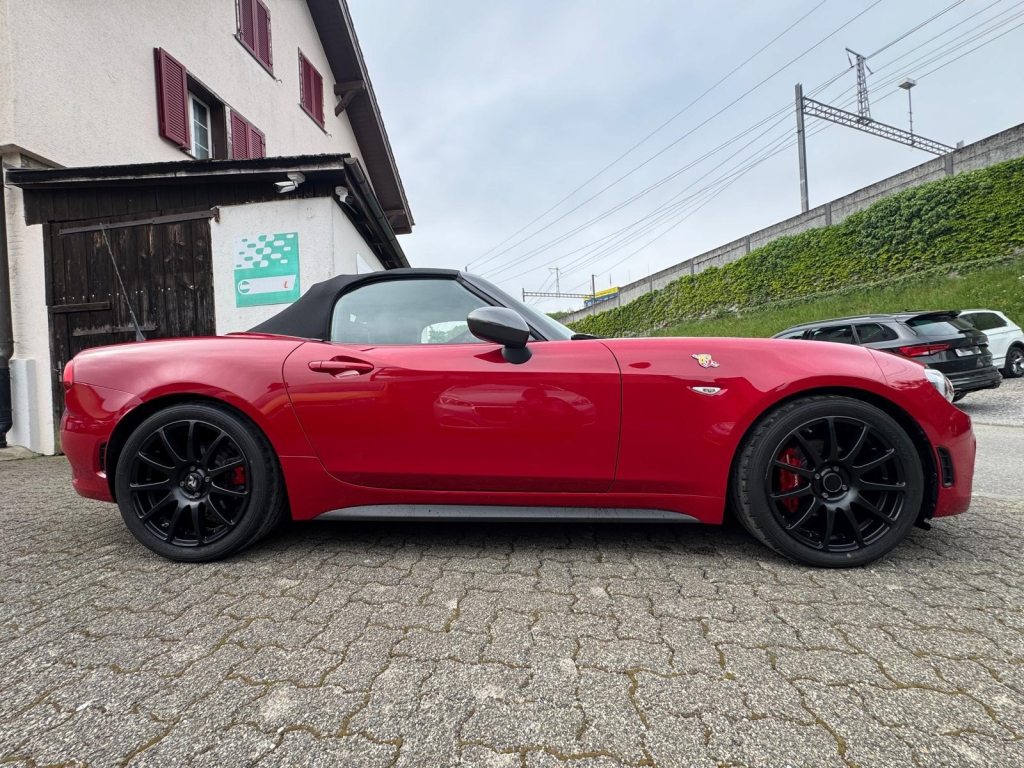 FIAT 124 Spider 1.4 MultiAir, Benzin, Occasion / Gebraucht, Automatik - 3