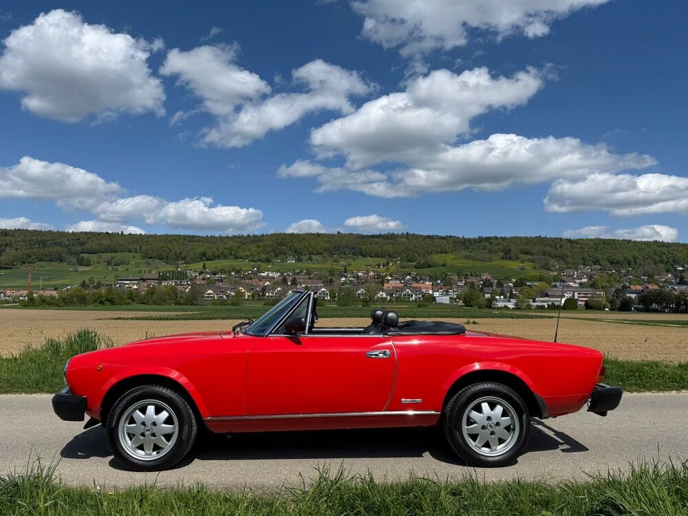 FIAT 124 Spider DS Europa 2.0 i.e., Benzin, Oldtimer, Handschaltung - 3