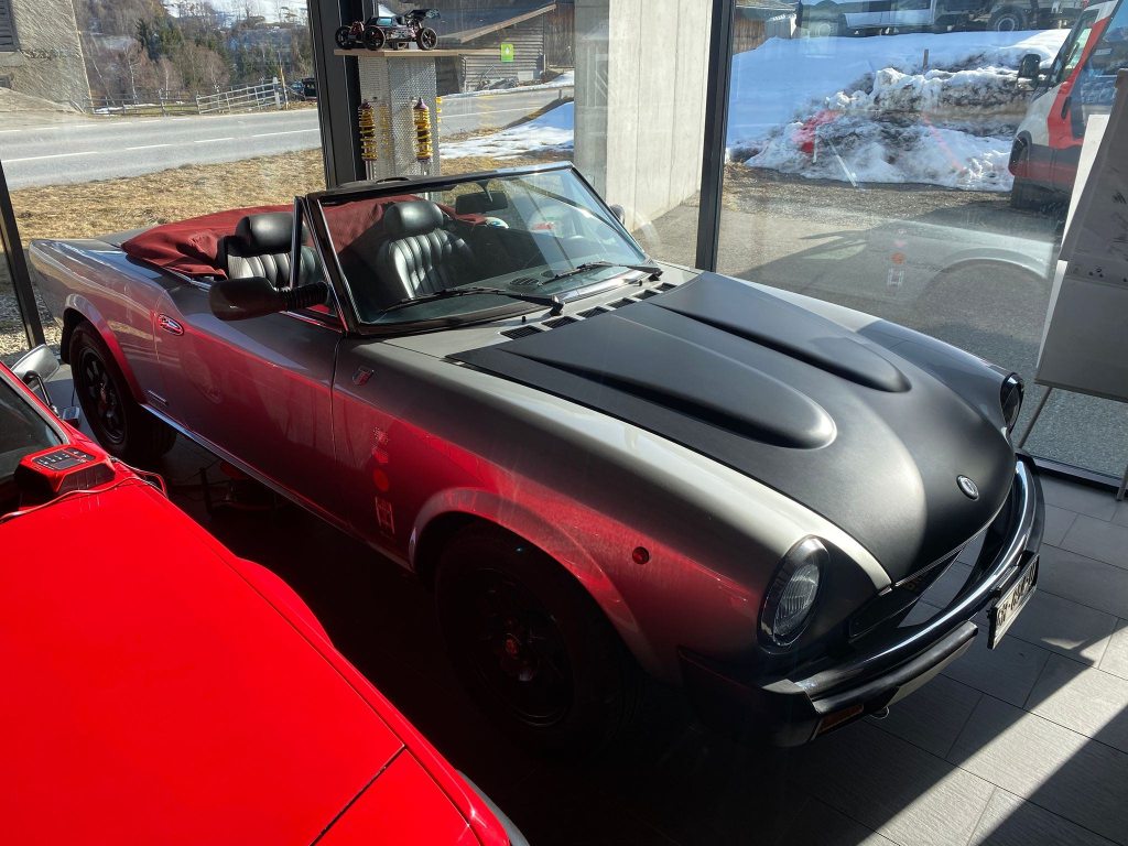 FIAT 124 Spider pinifarina, Benzin, Oldtimer, Handschaltung - 2