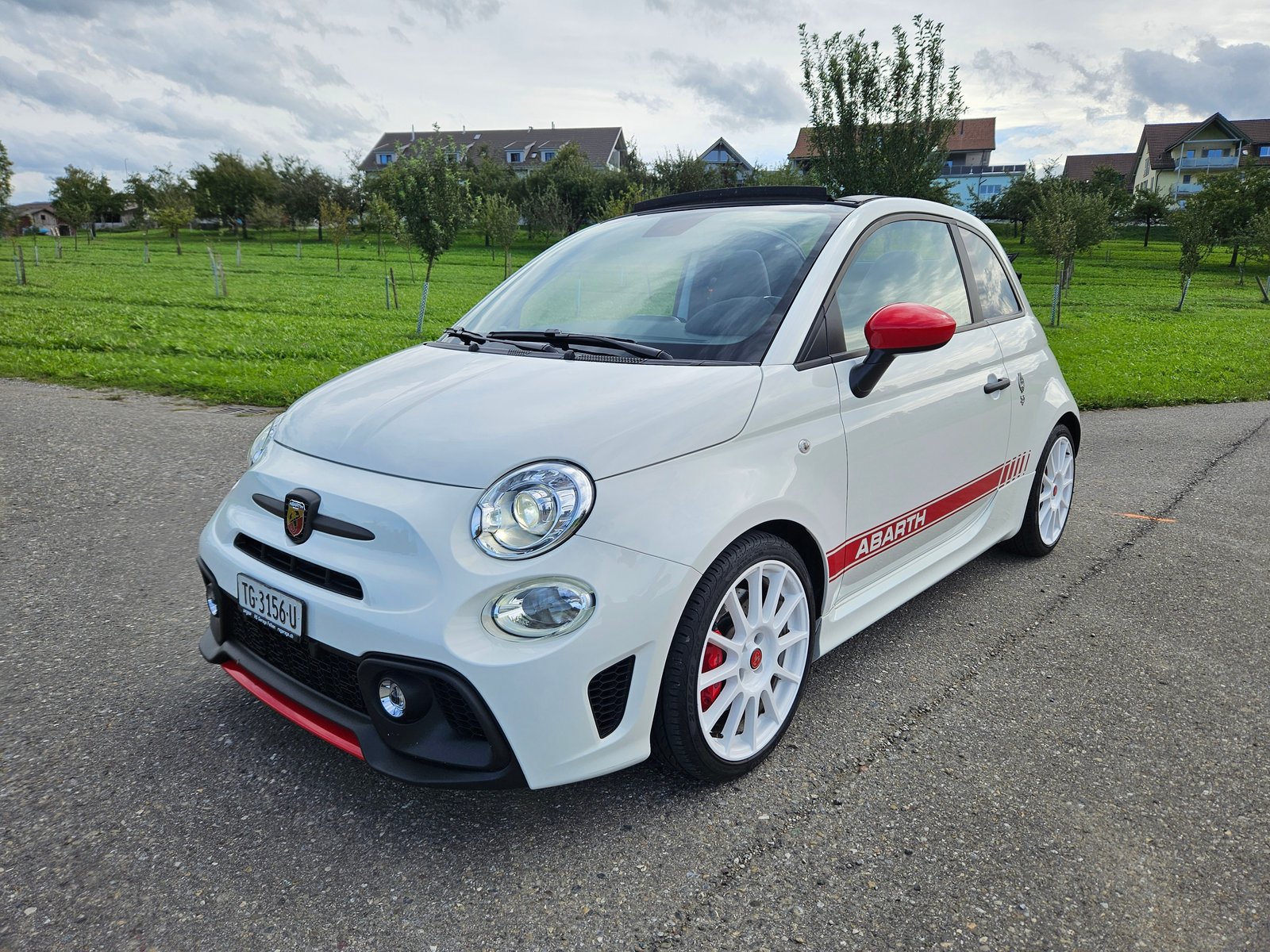 FIAT 595C 1.4 16V Turbo Abarth Esseesse, Petrol, Second hand / Used, Manual - 5