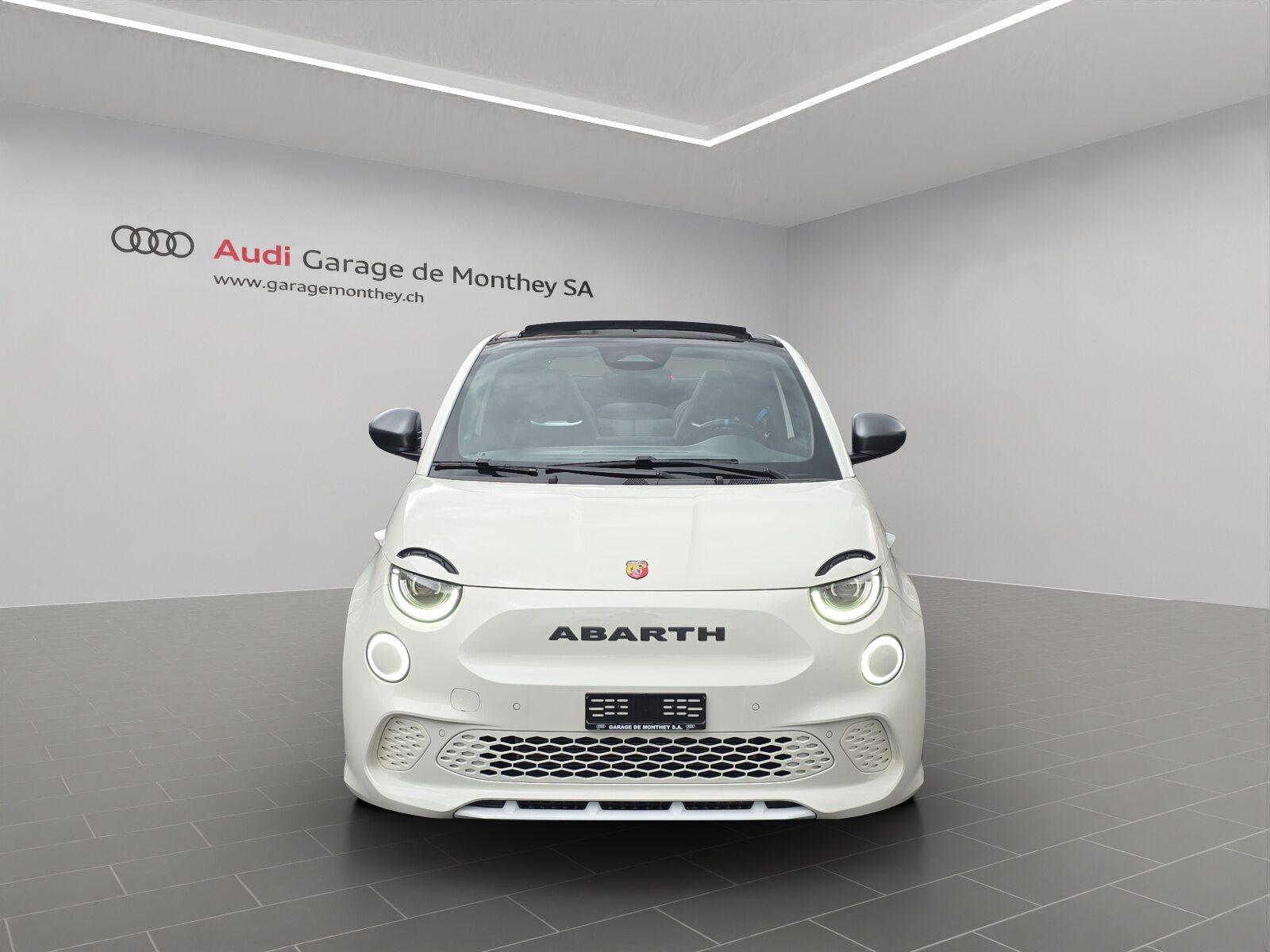 FIAT Abarth C 500e Turismo, Électrique, Occasion / Utilisé, Automatique - 2