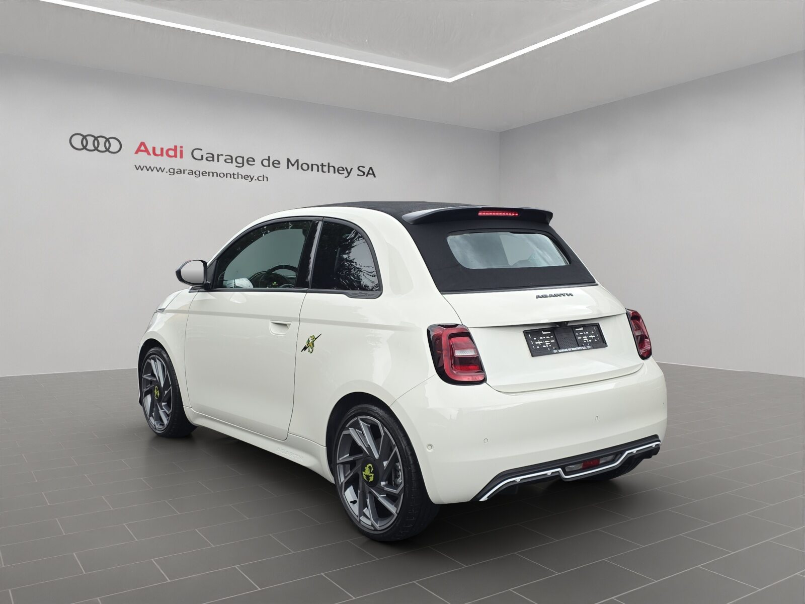 FIAT Abarth C 500e Turismo, Électrique, Occasion / Utilisé, Automatique - 6