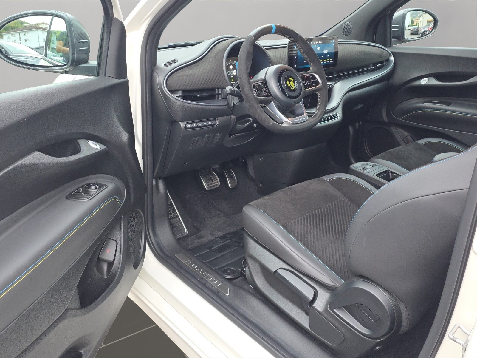 FIAT Abarth C 500e Turismo, Électrique, Occasion / Utilisé, Automatique - 7