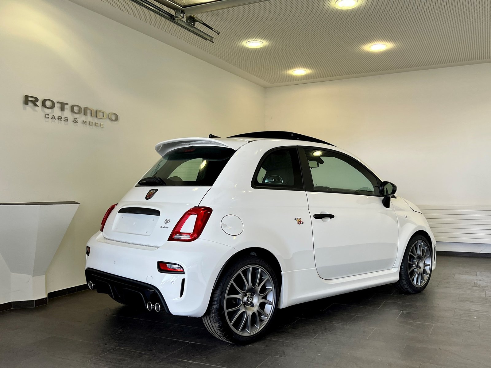FIAT 695 1.4 16V Turbo Abarth 695 Turismo MTA Automat, Essence, Voiture nouvelle, Automatique - 2