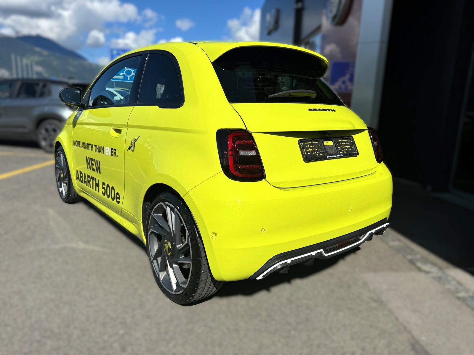FIAT Abarth 500e Scorpionissima, Elettrica, Occasioni / Usate, Automatico - 4
