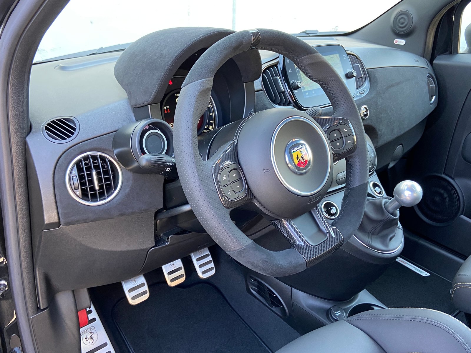 FIAT Abarth 695 75 Anniversario - Final Edition, Petrol, Second hand / Used, Manual - 7
