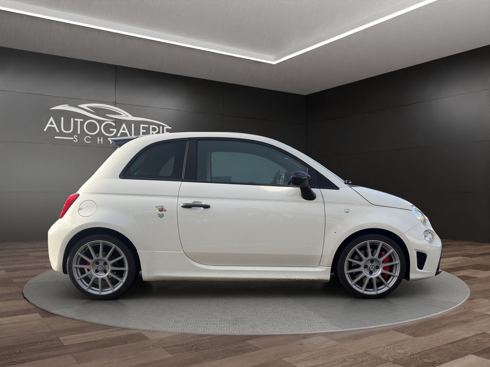 FIAT 595 1.4 16V Turbo Abarth Competizione CH Carbon Bi-Xen, Benzin, Occasion / Gebraucht, Handschaltung - 2