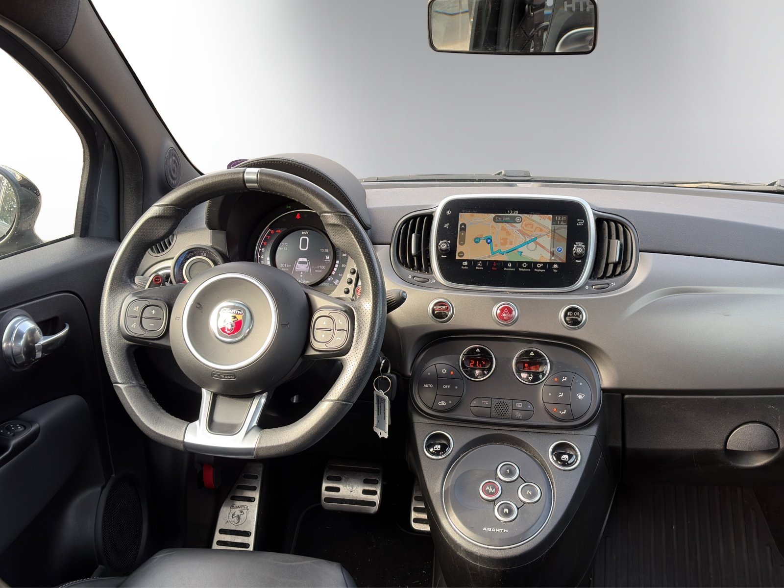 FIAT 595 1.4 16VT Abarth Pista, Essence, Occasion / Utilisé, Automatique - 7
