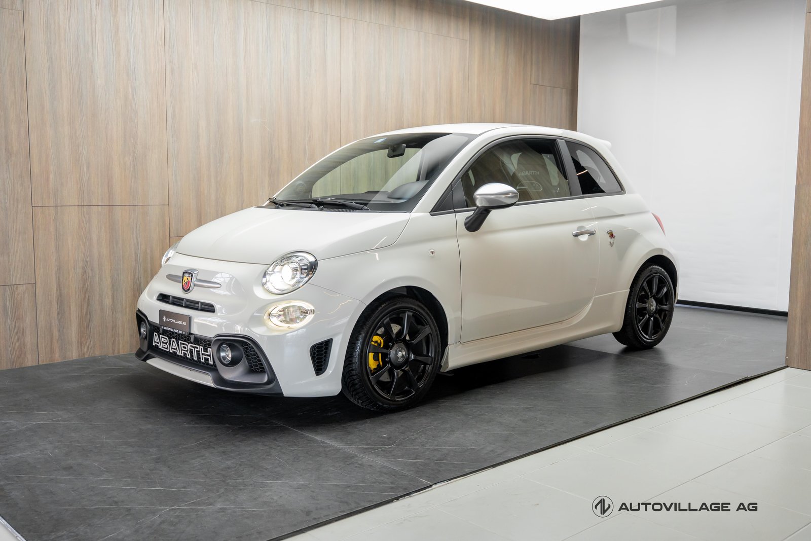 FIAT 595 1.4 16V Turbo Abarth Turismo