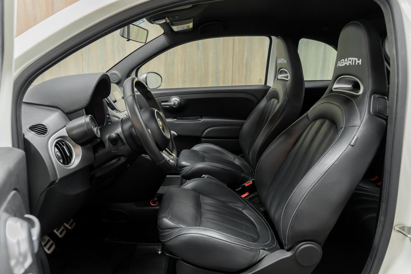 FIAT 595 1.4 16V Turbo Abarth Turismo, Essence, Occasion / Utilisé, Manuelle - 4