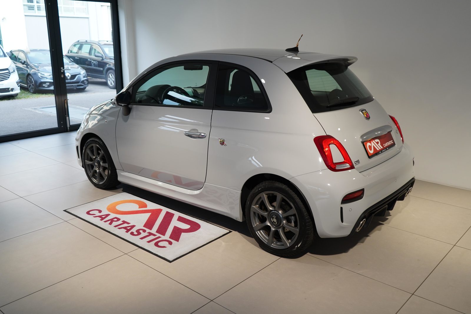 FIAT 595 Abarth 1.4 T-Jet 165, Petrol, Second hand / Used, Manual - 4