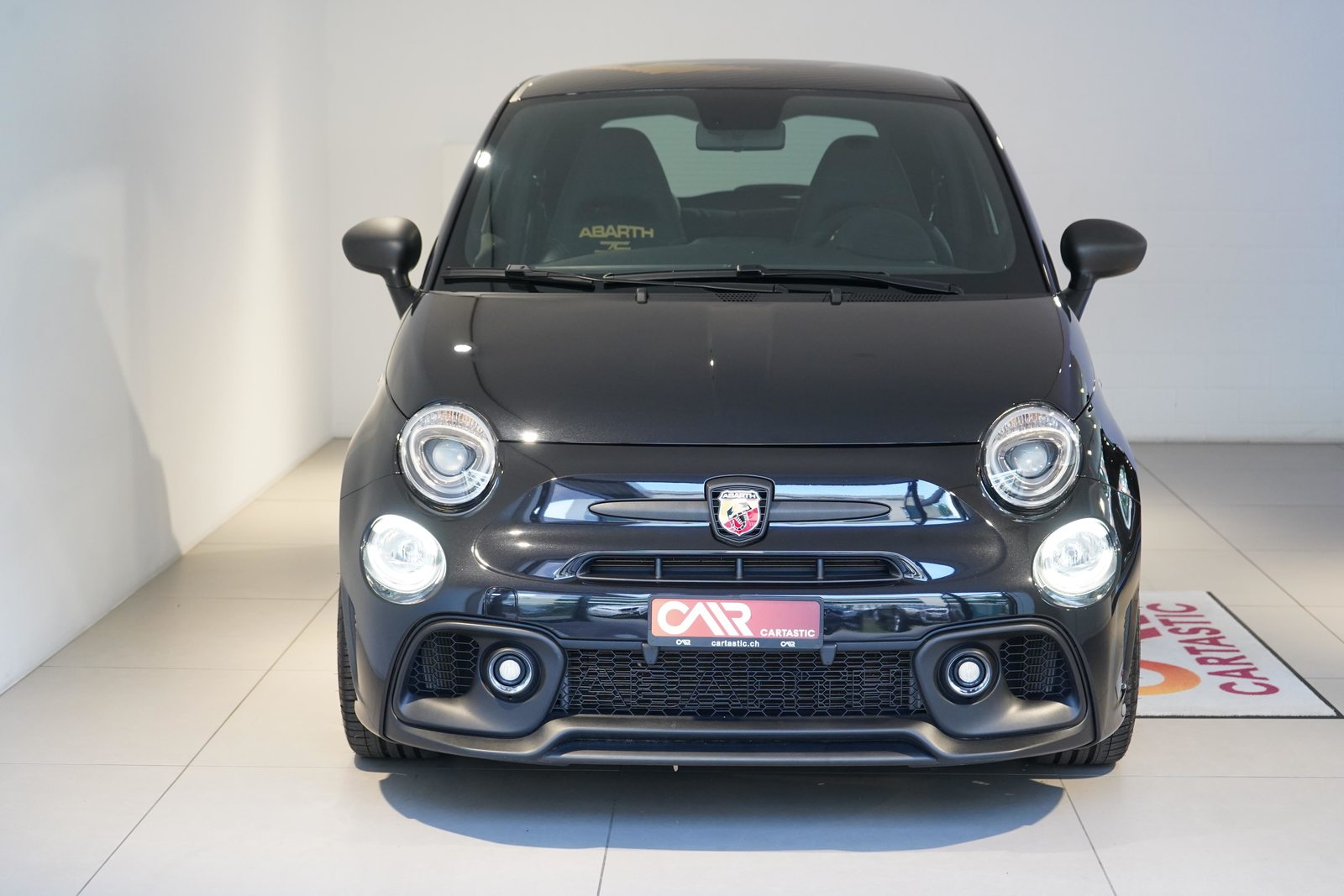 FIAT 695 Abarth 1.4 T-Jet 180 75 Anniversario, Petrol, Second hand / Used, Manual - 2