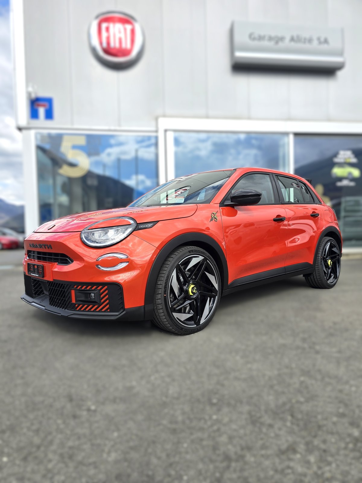 FIAT Abarth 600e Turismo, Elektro, Neuwagen, Automatik - 2