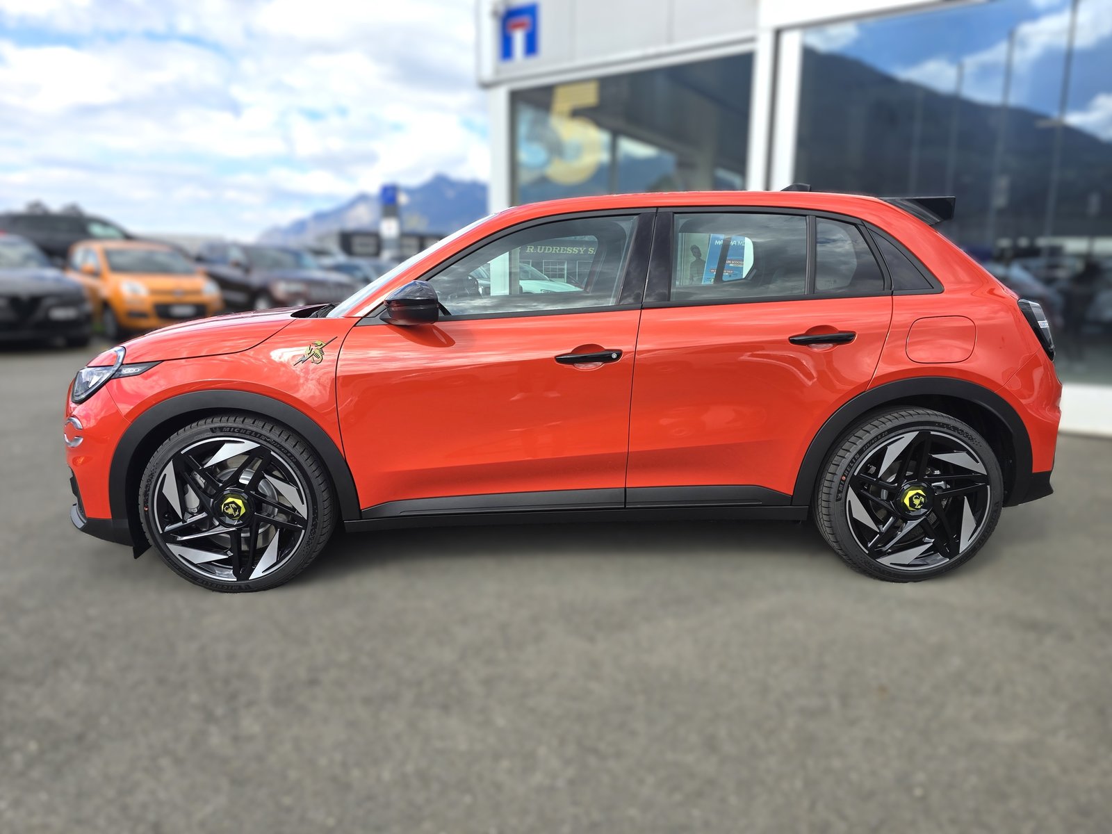 FIAT Abarth 600e Turismo, Elektro, Neuwagen, Automatik - 3