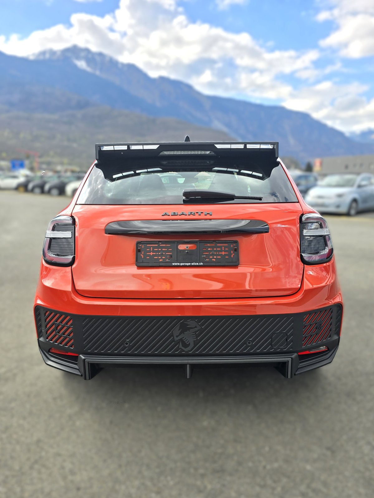 FIAT Abarth 600e Turismo, Elektro, Neuwagen, Automatik - 5