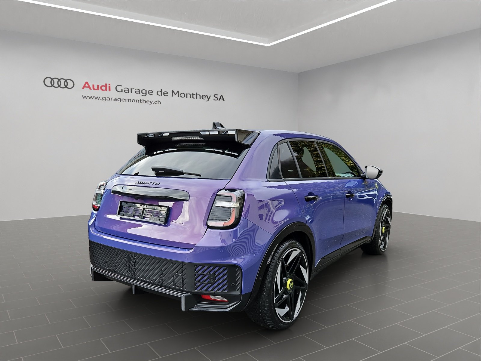 FIAT Abarth 600e Scorpionissima, Électrique, Occasion / Utilisé, Automatique - 4