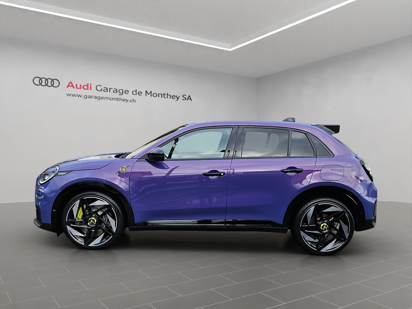 FIAT Abarth 600e Scorpionissima, Électrique, Occasion / Utilisé, Automatique - 7