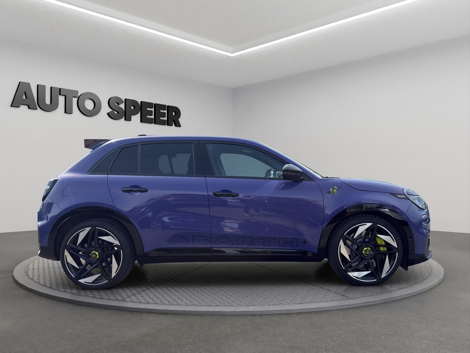 FIAT Abarth 600e Scorpionissima, Elektro, Occasion / Gebraucht, Automatik - 3