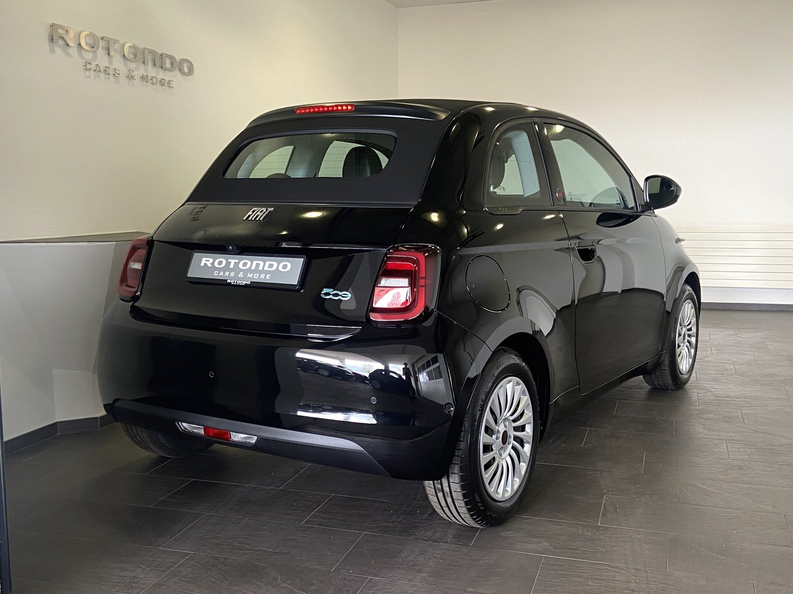 FIAT 500 C electric 87 kW Red, Électrique, Voiture nouvelle, Automatique - 2