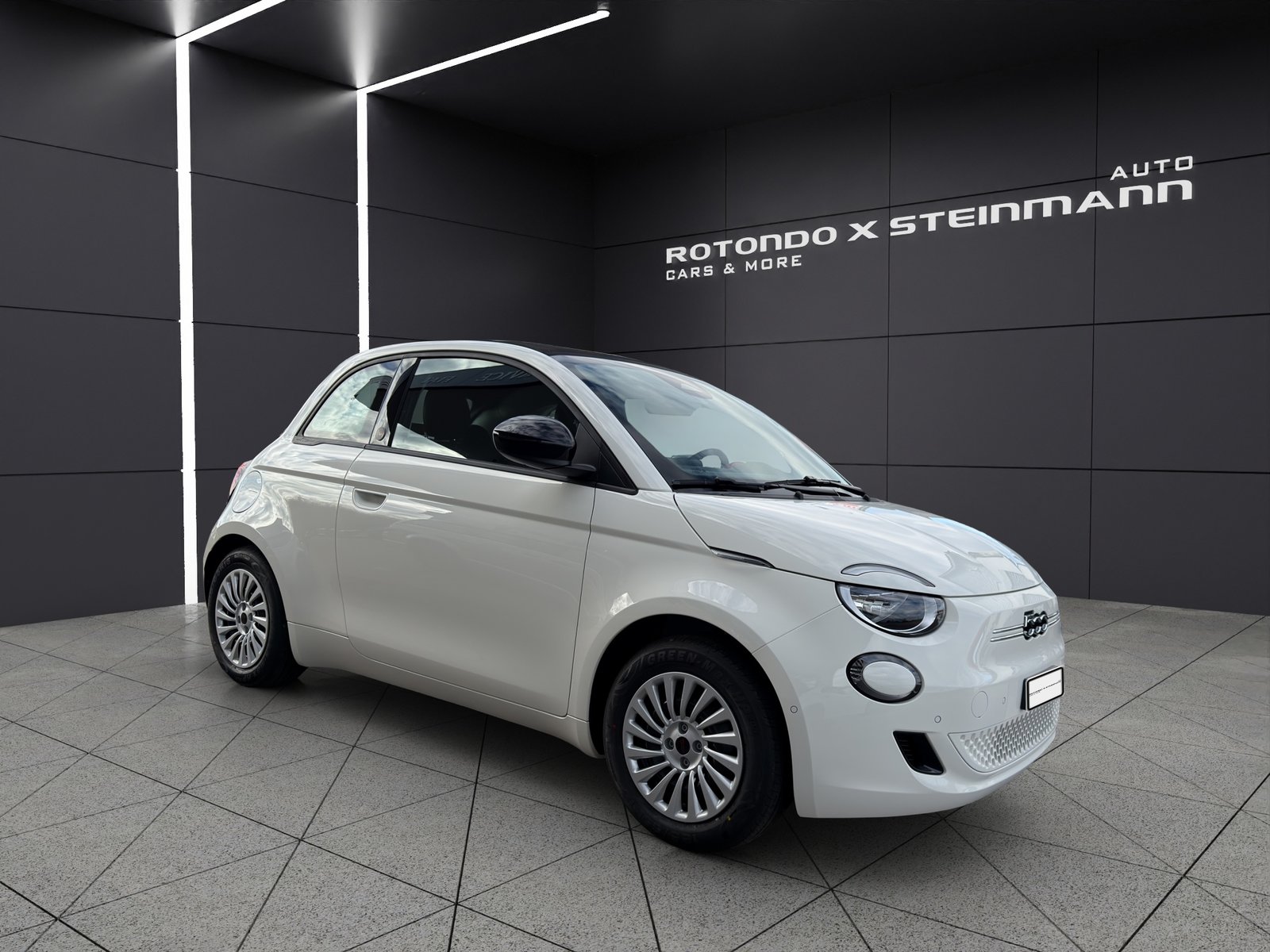 FIAT 500 C Electric RED Edi. 87 kW, Electric, New car, Automatic - 5