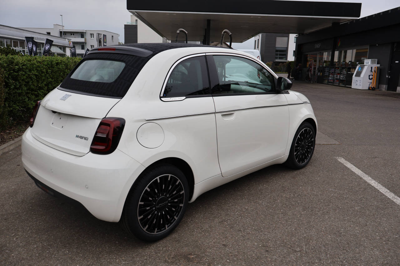 FIAT 500 Cabrio 1.0 Hybrid La Prima, Mild-Hybrid Petrol/Electric, New car, Manual - 3
