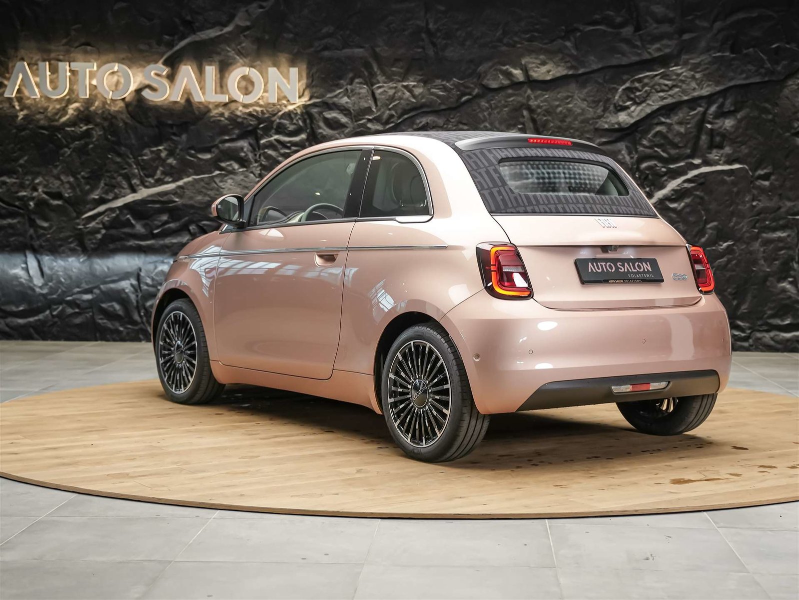 FIAT 500 C electric 87 kW La Prima *Rose Gold Metallic*, Electric, New car, Automatic - 3