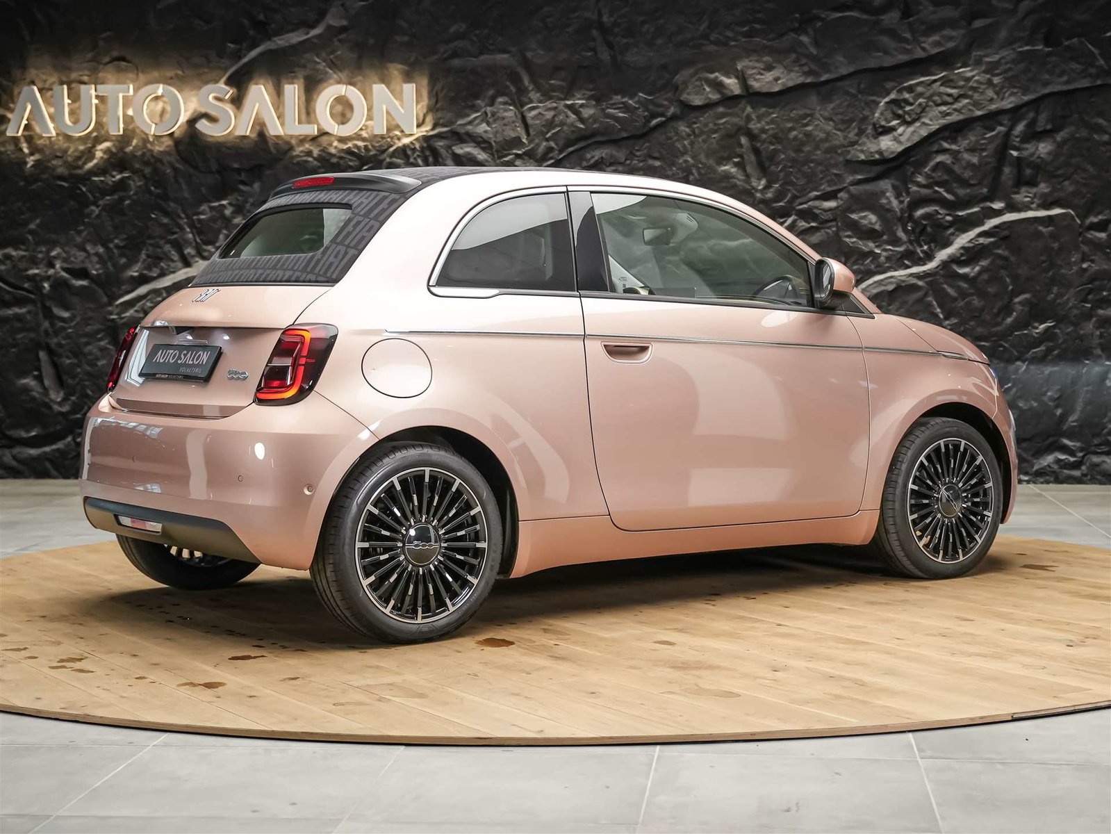 FIAT 500 C electric 87 kW La Prima *Rose Gold Metallic*, Electric, New car, Automatic - 5