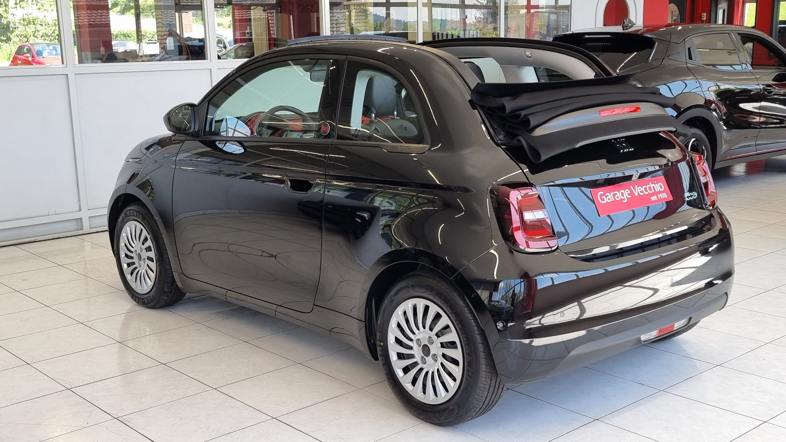 FIAT 500 Cabrio Red, Électrique, Voiture nouvelle, Automatique - 4